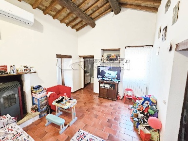 Foto Appartamento a Umbertide di 100 m² con 6 locali in vendita