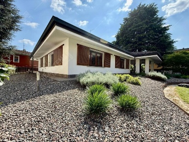 Foto Villa unifamiliare in Via San Francesco 9 - Casalpusterlengo Lodi,