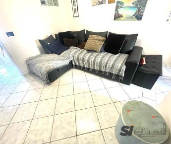 Foto Villa unifamiliare in VIA VENTICINQUE APRILE, Galliate di 98 m²