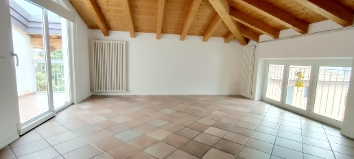 Foto Appartamento a Arco di 120 m² con 3 locali in vendita