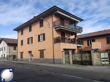 Foto Appartamento in Via Volontari della Libertà, Erba di 241 m² in vendita