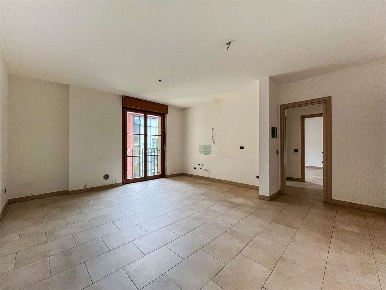 Foto Appartamento in Via Visconti, Somma Lombardo Centro di 60 m²