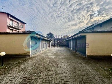 Foto Appartamento in Via Alessandro Volta  14, Galliate di 59 m² in vendita