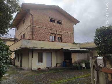 Foto Villa bifamiliare a Altopascio Badia Pozzeveri, Le Corti di 200 m²