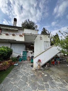Foto Appartamento a Collesalvetti in vendita