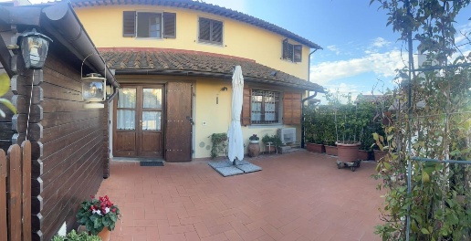 Foto Appartamento a Ponsacco Centro di 57 m² con 3 locali in vendita