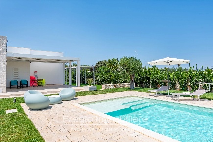 Foto Villa unifamiliare in Via Case Sparse, Polignano a Mare di 144 m²