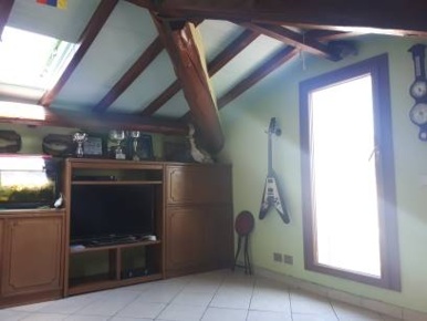 Foto Appartamento a Borgo San Lorenzo Centro di 160 m² con 7 locali