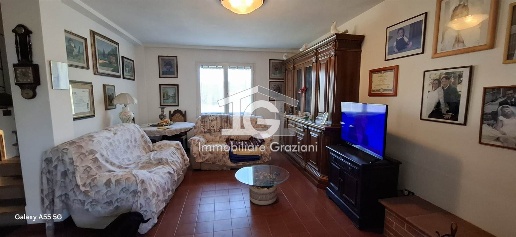 Foto Villa a schiera a Collesalvetti Nugola di 130 m² con 6 locali