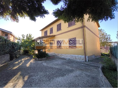 Foto Villa unifamiliare in Via G. Rodari 8, Fiano Romano di 220 m²