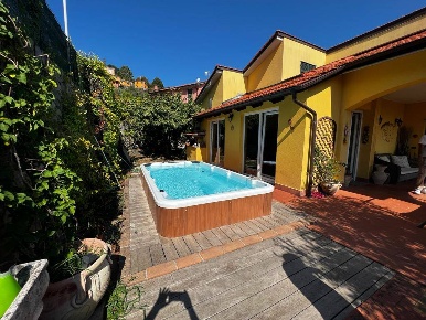 Foto Villa unifamiliare a La Spezia Rebocco - La Chiappa di 200 m²