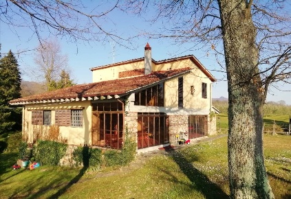 Foto Villa unifamiliare a Borgo San Lorenzo Luco Mugello di 295 m²
