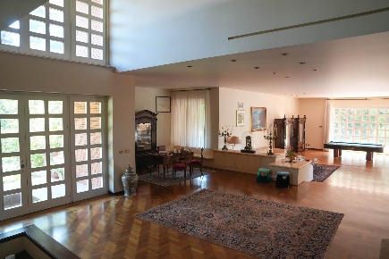 Foto Villa unifamiliare a Aci Castello Nizzeti di 580 m² con 20 locali