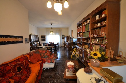 Foto Appartamento in VIA ROMA, San Casciano in Val di Pesa Centro di 155 m²