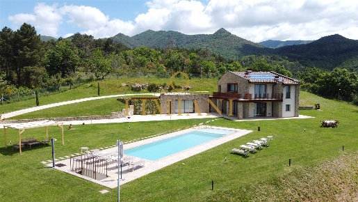 Foto Villa unifamiliare in Via di Fano, Reggello di 180 m² con 6 locali