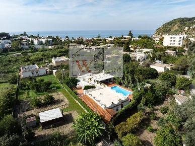 Foto Villa unifamiliare in via sciavica, Forio Centro di 260 m² in vendita