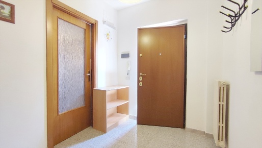 Foto Appartamento in via Santo Stefano n.5, Silvi di 99 m² con 4 locali