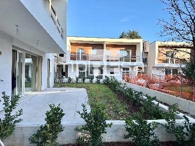 Foto Villa bifamiliare in Villorba, Villorba in vendita