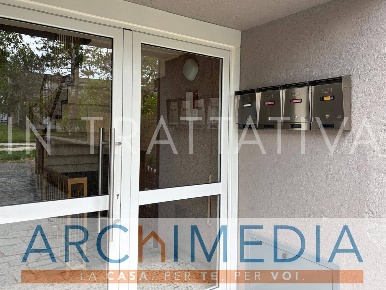 Foto Appartamento in Via Ancona, Malnate Centro di 91 m² con 3 locali