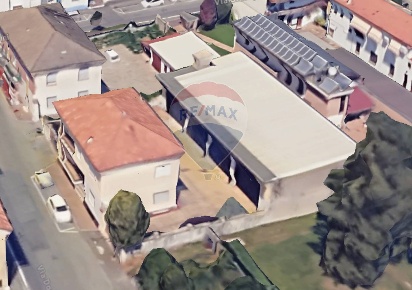 Foto Casa indipendente in Via Don Minzoni, Agrate Brianza Centro di 503 m²