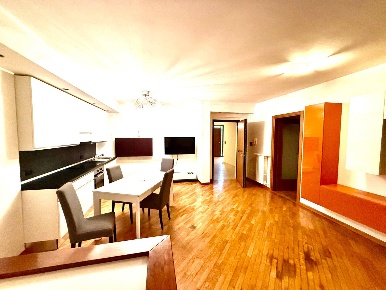 Foto Appartamento in Via Nibbi, Porto San Giorgio di 90 m² con 3 locali