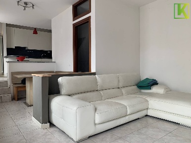 Foto Appartamento in Via Como, Malnate San Salvatore di 90 m² con 3 locali