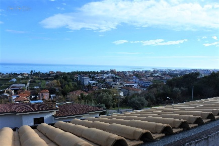 Foto Villa a schiera in via degli Allori, Grottammare Centro di 124 m²