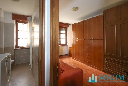 Foto Appartamento in Via Firenze, Carate Brianza Centro di 75 m² in vendita