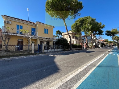 Foto Appartamento in VIA Arrigo Rossi, Silvi Silvi Marina di 150 m²