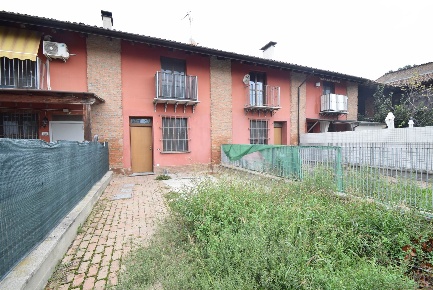 Foto Villa a schiera a Piacenza Montale di 87 m² con 3 locali in vendita