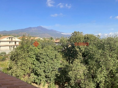 Foto Appartamento in Via Stazzone 11, Aci Sant'Antonio Centro di 175 m²