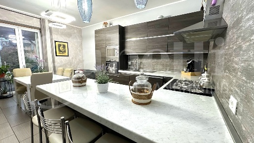 Foto Appartamento in Via Marino Campagna 37, Rocca di Papa Centro di 118 m²