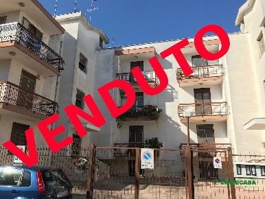 Foto Appartamento in Via Leuzzi, Valenzano di 100 m² con 3 locali