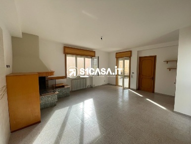Foto Appartamento in Via IV Novembre, Galatone Centro di 160 m² in vendita