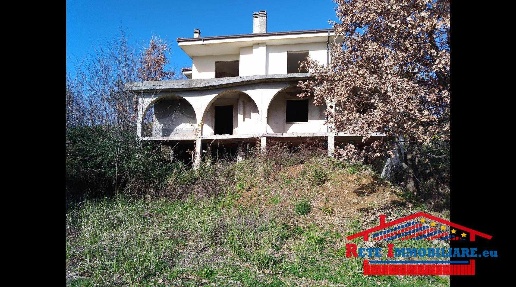 Foto Villa unifamiliare in bivio donnici, Cosenza Donnici di 565 m²