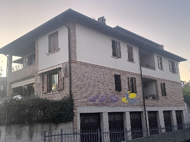 Foto Appartamento in Via Radici in Monte 64, Castellarano Roteglia di 80 m²
