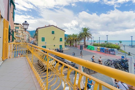 Foto Appartamento a Sestri Levante in vendita