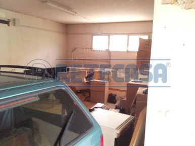 Foto Villa unifamiliare a Ponsacco di 320 m² con 9 locali in vendita