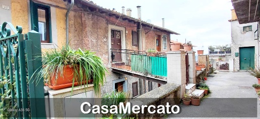 Foto Appartamento in Vicolo Campi d'Annibale, Rocca di Papa Centro di 30 m²