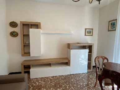 Foto Appartamento in Via Fico, Sestri Levante Centro di 68 m² con 4 locali