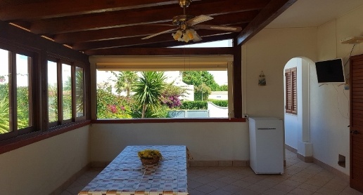 Foto Villa a schiera a Carovigno di 180 m² con 5 locali in vendita