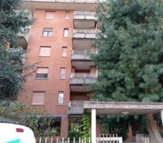 Foto Appartamento in Via Amendola 4, Beinasco Centro di 84 m² con 4 locali