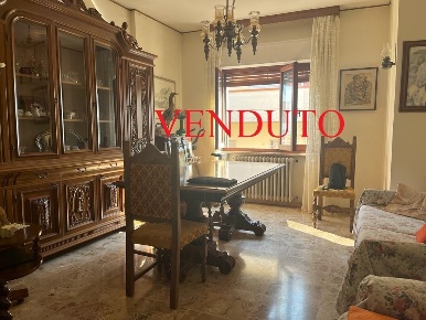Foto Appartamento in Via Trento 5, Grottammare di 115 m² con 5 locali