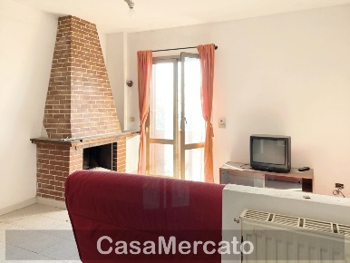 Foto Appartamento in via Ariccia, Rocca di Papa di 70 m² con 3 locali