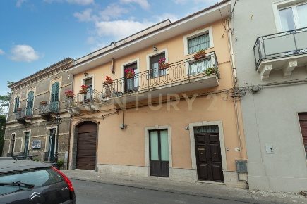 Foto Villa singola in Via Regina Margherita 49, Aci Sant'Antonio Centro
