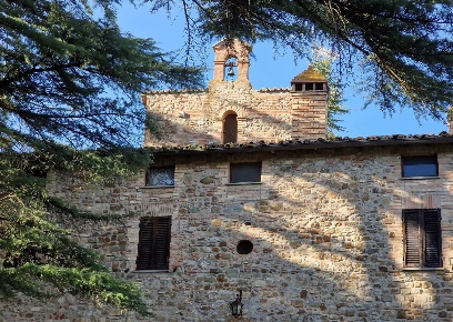 Foto Appartamento in Frazione Niccone, Umbertide di 380 m² con 13 locali