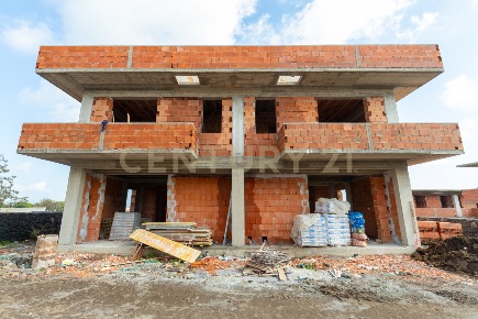 Foto Villa unifamiliare in Via Ruggero Leoncavallo 7, Aci Sant'Antonio