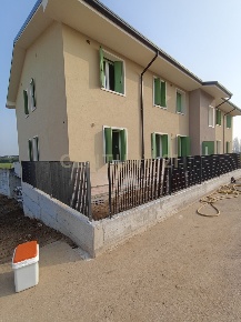 Foto Appartamento in Via Toffanelle Nuove, Zevio di 80 m² con 2 locali