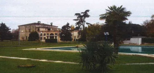 Foto Villa unifamiliare in Via Perarolo, San Bonifacio Locara di 1973 m²