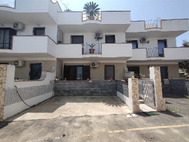 Foto Villa a schiera in Discesa Marina Mezzacampa 4, Messina di 114 m²